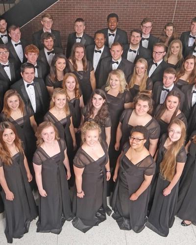大学合唱团将有200多名校友和三所高中合唱团参加